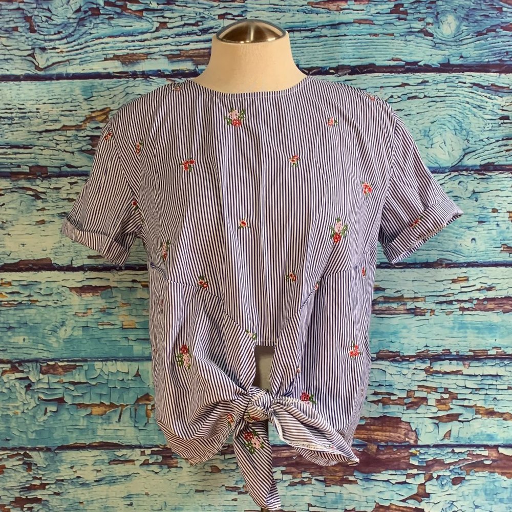 Haute Fox Floral Striped Tie Front Blouse